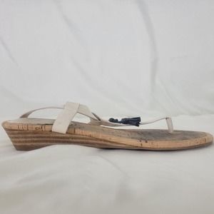 Crown & Ivy Womens Shoes Size 7.5‎ M Beige Cork Wedge Tassel Sandals CI-BEVE